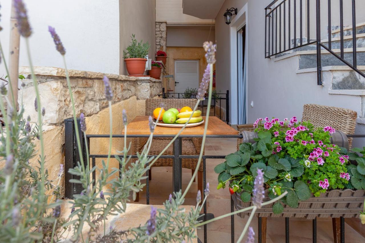 Limani Apartments Kassiopi Exterior foto